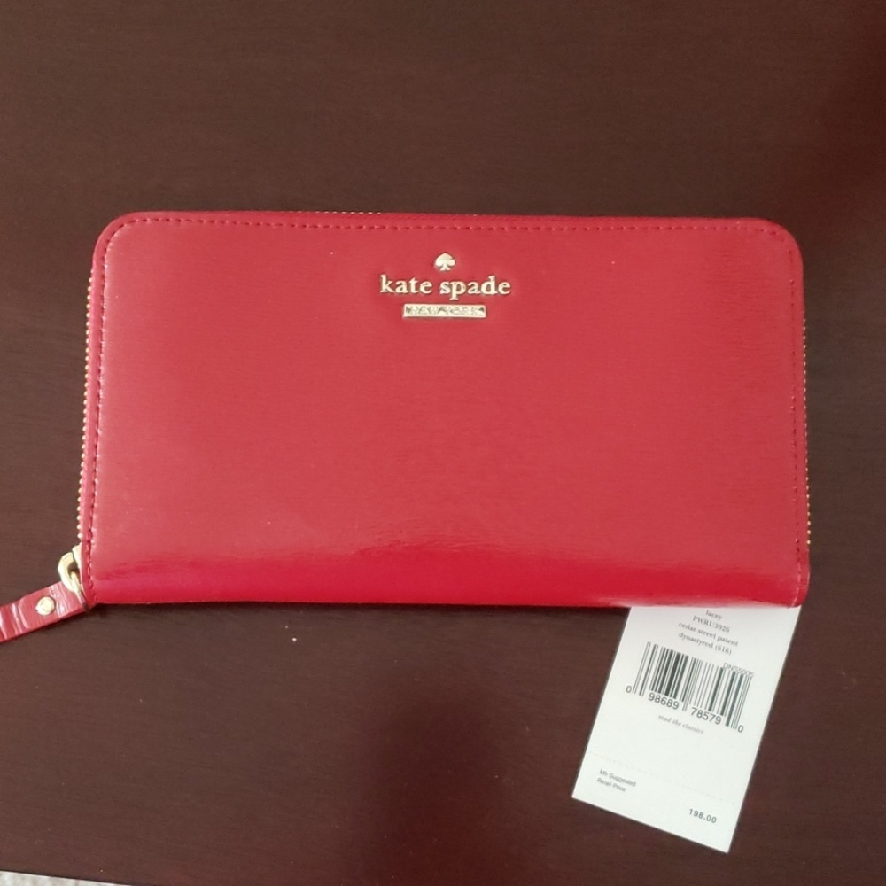 Kate Spade New York Cedar Street patent wallet
